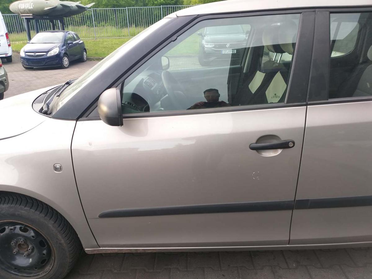 Skoda Favia 2 original Tür vorn links 9202 Cappuccino Rohbau Bj.2010